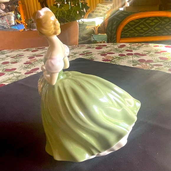 Royal Doulton Clarissa Figurine - Picture 9 of 11